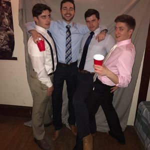 Meet your Posher, Cody